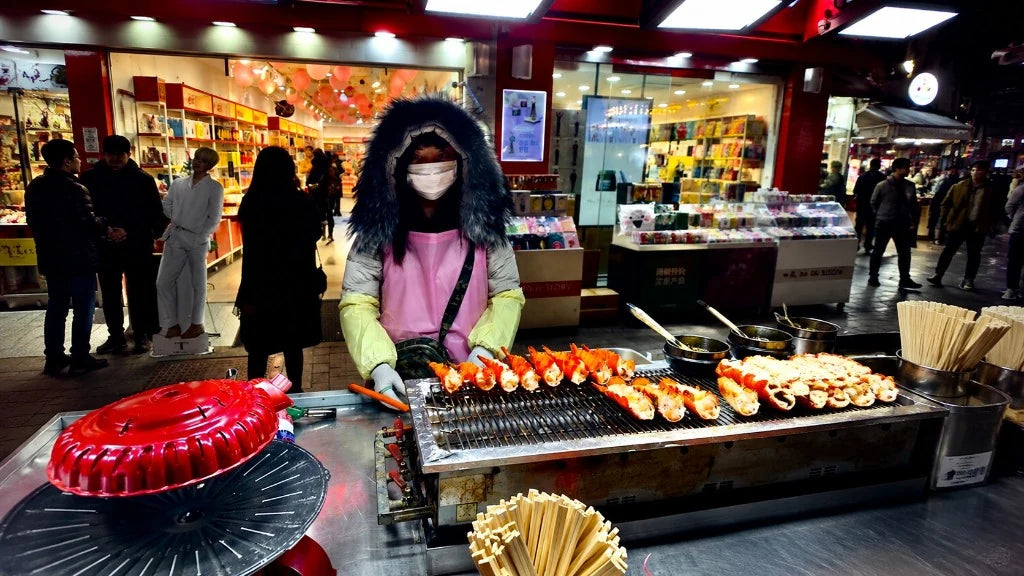 Seoul street food at night